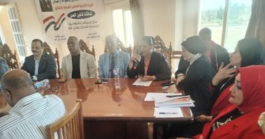 نقابة السياحة والفنادق تناقش قانون العمل الجديد: تأكيد على التوعية العمالية