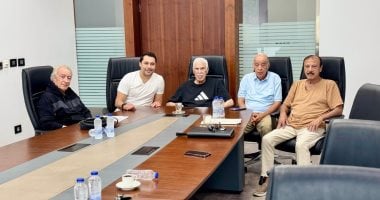 حسن شحاتة في اجتماع اللجنة الفنية باتحاد الكرة 