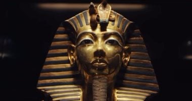 قناع الملك توت عنخ آمون
