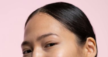 وصفات طبيعية لتضييق المسام والحصول على بشرة متساوية نضرة