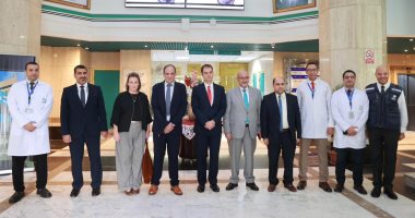 مستشفى الشيخ زايد التخصصي تستقبل وزير الدولة البريطانى لشؤون الشرق الأوسط