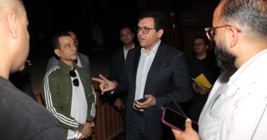 وزير الثقافة يتفقد مسرح مصر ويوجه بسرعة انتهاء الأعمال تمهيدا لافتتاحه