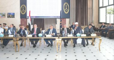 محافظ الدقهلية يشهد القرعة العلنية للفائزين بأداء فريضة الحج