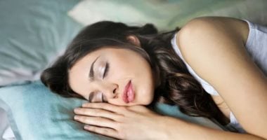 تفسير حلم النوم فى مكان غريب.. راحة نفسية وأحياناً خوف داخلى