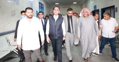 نائب وزير الصحة يتابع سير العمل بمستشفى العلمين ويطمئن على مستوى الخدمات 