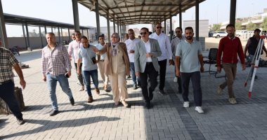 500 سيارة و14 محلا تجاريا.. محافظ المنوفية يتابع أعمال موقف قويسنا النموذجى