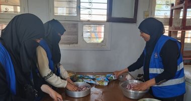 رسالة توزع 710 وجبات ساخنة وتنفذ أعمالا لعدد من المنازل والمساجد ببعض المحافظات