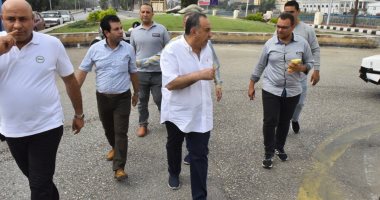 محافظ أسيوط يتفقد ميدانى الساعة والحرب والسلام ويوجه بإعادة التخطيط