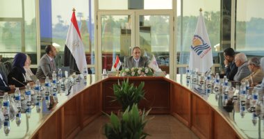 محافظ قنا: الدولة المصرية تولى الأهمية الكبرى لملف التغيرات المناخية