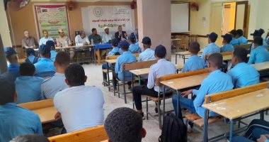 حلقة نقاشية عن التعليم الفنى ومواكبة التطورات التكنولوجية بمدينة الداخلة