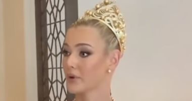 ملكة جمال الكون تغادر حفل المنظمة بعد وصف متسابقة بـ الغبية.. فيديو