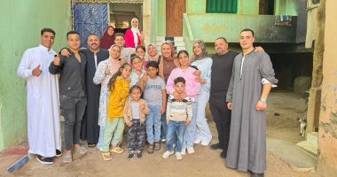 رجل المهمة المستحيلة الذى لا يعرفه أحد.. أحمد الغرباوى قاد موكب رمسيس من باب الحديد إلى المتحف المصرى الكبير.. وحمل على كتفيه 83 طنًا من التاريخ متحديًا المخاطر.. واستلهم الثبات من وجه الملك فهتف الأهالى باسمه