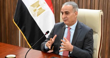 جهاز حماية المستهلك يضبط 80 ألف عبوة مياة معدنية مخالفة للمواصفات الصحية .. صور