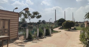 حدائق قناطر زفتى بالغربية أيقونة الجمال فى وسط الدلتا.. يقصدها الأهالى للفسح والترفيه فى الإجازات وأعياد الربيع وطوال فصل الصيف.. تتميز بجمال الطبيعة وتقع على مياه نهر النيل بجوار كوبرى القناطر الشهير.. صور