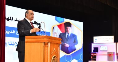 وزير الإنتاج الحربى: الكفاءات البشرية للوزارة حجر الزاوية فى العملية الإنتاجية