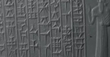 الأختام الاسطوانية فى بلاد ما بين النهرين.. أقدم شكل للتوقيع