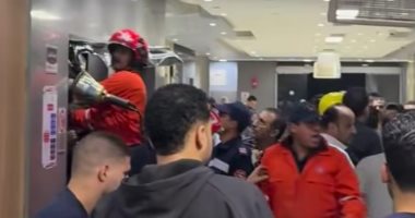 تفاصيل إنقاذ حياة 8 أشخاص بينهم 3 أطفال بعد احتجازهم داخل أسانسير مستشفى بالشرقية