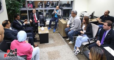 وزير الرياضة مع عبد الفتاح عبد المنعم في اليوم السابع 