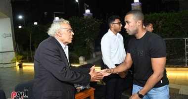 بدء عزاء زوجه الفنان حسن العدل بمسجد آل رشدان.. صور