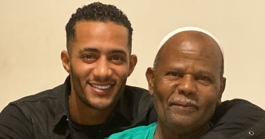 أبويا الغالى.. أبرز 3 بوستات لخص بها محمد رمضان علاقته بوالده الراحل