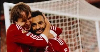 محمد صلاح وفيدريكو كييزا لاعب ليفربول