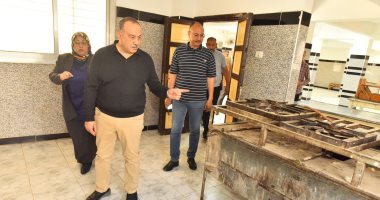 محافظ أسيوط يتفقد مدرسة التربية الفكرية ويوجه بتطويرها ورفع كفائتها
