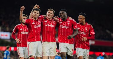 نوتينجهام فورست يُسقط ليدز بالدوري الإنجليزي.. وتعادل بالاس ضد برايتون