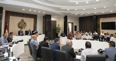 أسوان تنهى استعدادها للانتخابات البرلمانية 2025.. تجهيز 190 لجنة انتخابية لاستقبال الناخبين بمقار اللجان فى المدارس والمراكز الخدمية.. والمرشحون يوجهون دعوات للمشاركة الإيجابية.. وخطة محكمة للتأمين.. صور