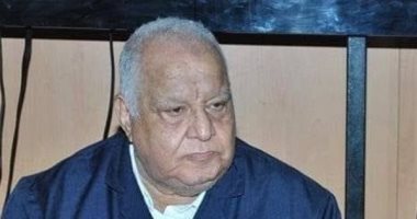 مصطفى نصر الأديب السكندري.. مسيرة حافلة بالإنجازات الأدبية توجت بالجوائز.. كتب الرواية والقصة القصيرة والدرامة الإذاعية وأدب الطفل.. أعماله تخلد مشواره عبر العصور.. وللإسكندرية مكانة خاصة فى قلبه وإبداعاته