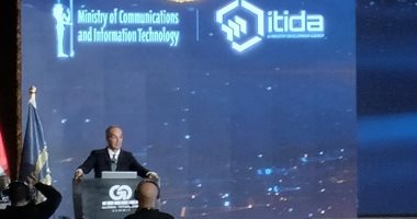 وزير الاتصالات: 6 مليارات دولار لتطوير البنية الرقمية.. تضاعف صادرات التعهيد 