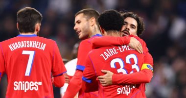 باريس سان جيرمان يخطف فوزا قاتلا من ليون 3-2 في الدوري الفرنسي