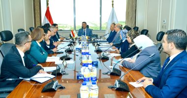 "التموين" تبحث إنشاء مركز لوجيستي لتخزين وتوزيع الحبوب بميناء شرق بورسعيد