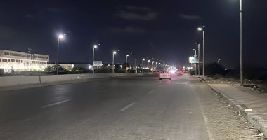 إنارة طريق بورسعيد الإسماعيلية بالطاقة الشمسية
