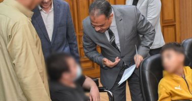 محافظ الشرقية يسلم عقود عمل لـ 12 من ذوي الهمم بشركات القطاع الخاص 