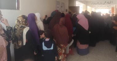 إقبال كثيف من الناخبين خلال الفترة المسائية بالفيوم