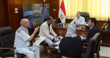 نائب محافظ كفرالشيخ يبحث عددا من طلبات وشكاوى المواطنين