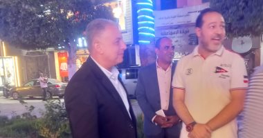 محافظ الإسماعيلية يتفقد شارع السلطان حسين ويوجه بحملات انضباط ميدانية