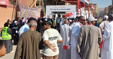 متابعو الائتلاف المصرى: حشد منذ الدقائق الأولى لفتح لجان الانتخابات بالصعيد