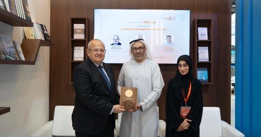 الخشت من معرض الشارقة للكتاب: صناعة السلام تبدأ من الكلمة لا من السلاح