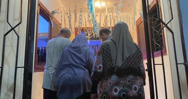 لفتة إنسانية.. محافظ كفر الشيخ يوجّه برعاية سيدة مسنّة وتقديم الدعم الكامل لها