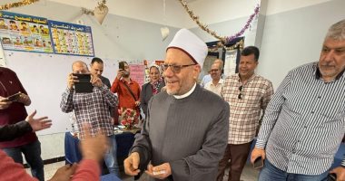 رئيس لجنة الشئون الدينية بمجلس الشيوخ يدلى بصوته فى انتخابات مجلس النواب