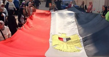 مسيرات شعبية بعلم مصر للمشاركة بانتخابات مجلس النواب فى الإسكندرية