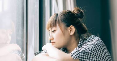 يوم السناجل العالمى.. إزاى تواجهى القلق من تأخر الزواج؟