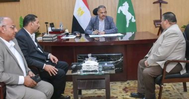 بعد وفاة رئيس مدينة.. محافظ الشرقية يُجرى حركة تنقلات محدودة