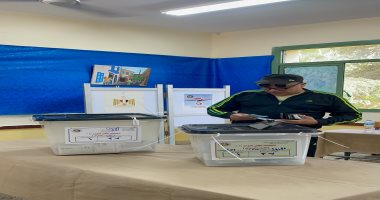 تامر عبد المنعم بعد الإدلاء بصوته فى انتخابات النواب: ما تكونش سلبى صوتك بيفرق