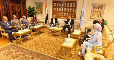 محافظ أسيوط يستقبل سفيرة الاتحاد الأوروبى لبحث التعاون المشترك 