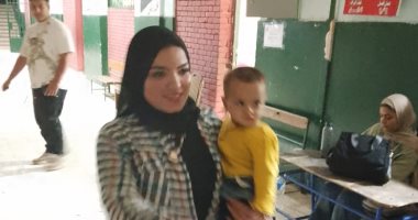 استمرار توافد المواطنين على لجان الوراق بانتخابات مجلس النواب.. صور