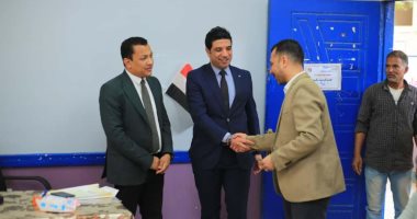 نائب محافظ سوهاج يتفقد عدداً من مقار اللجان الانتخابية