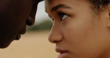 إزاى تعبر عن رأيك من غير ما يتحول لخناق؟.. اعرف قواعد الإتيكيت