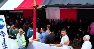 زحام أمام لجان العجوزة فى اليوم الثانى للتصويت بانتخابات النواب زحام أمام لجان العجوزة فى اليوم الثانى للتصويت بانتخابات النواب